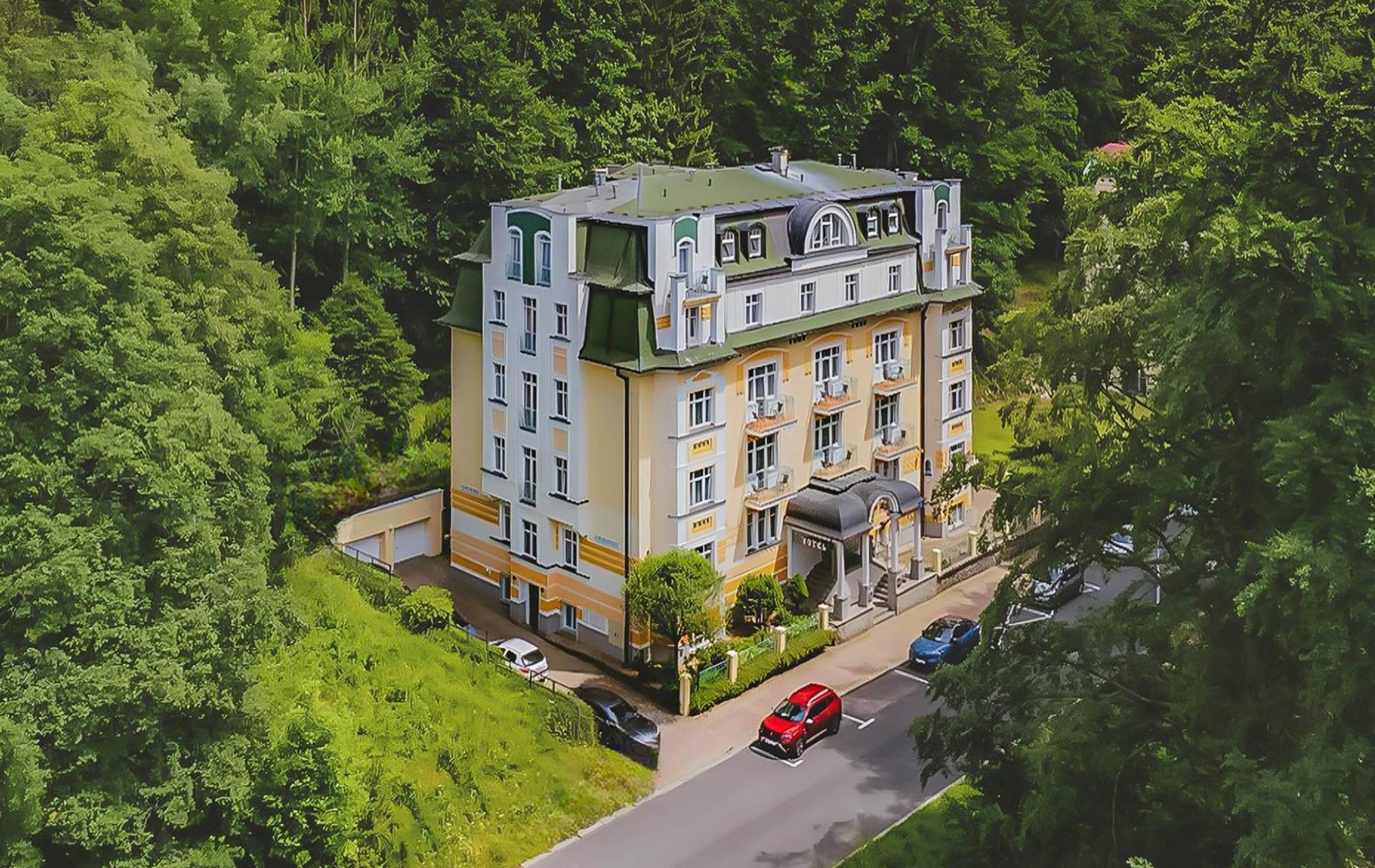 Spa & Wellness Hotel Silva Marianske Lazne Exterior photo